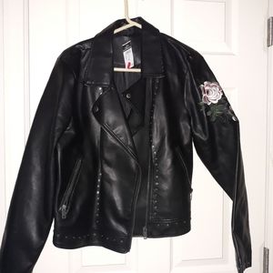 Fun jacket with rose decals
